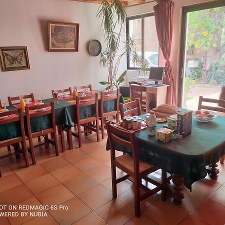 L'Orca Di San Gavinu Hotel Фигари Екстериор снимка