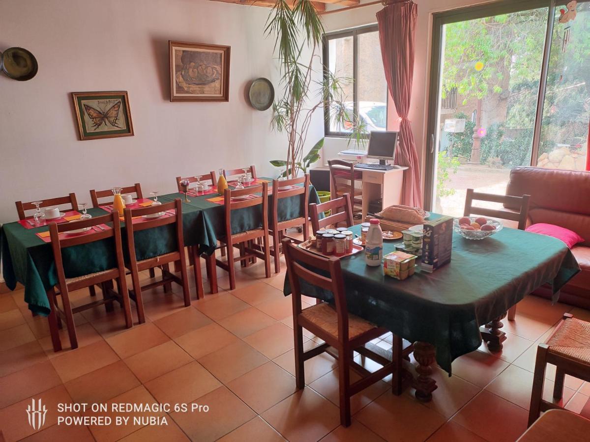L'Orca Di San Gavinu Hotel Фигари Екстериор снимка