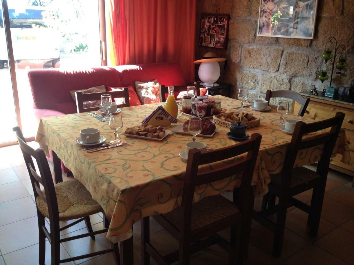 L'Orca Di San Gavinu Hotel Фигари Екстериор снимка