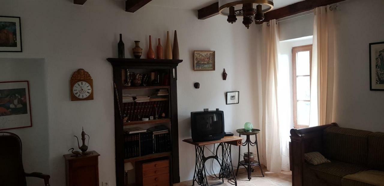 L'Orca Di San Gavinu Hotel Фигари Екстериор снимка